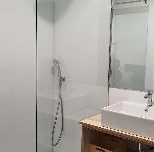 アパート Antares 3 *