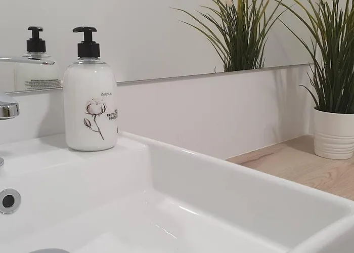 Antares 3 アパート