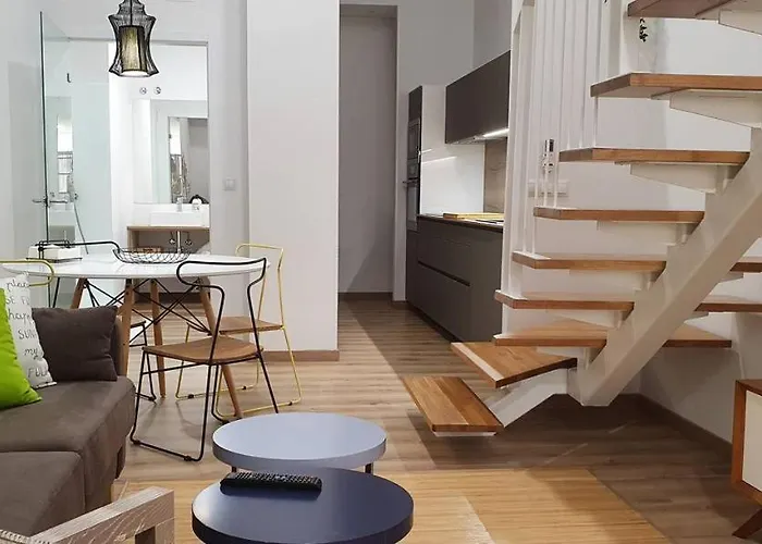 Antares 3 アパート *